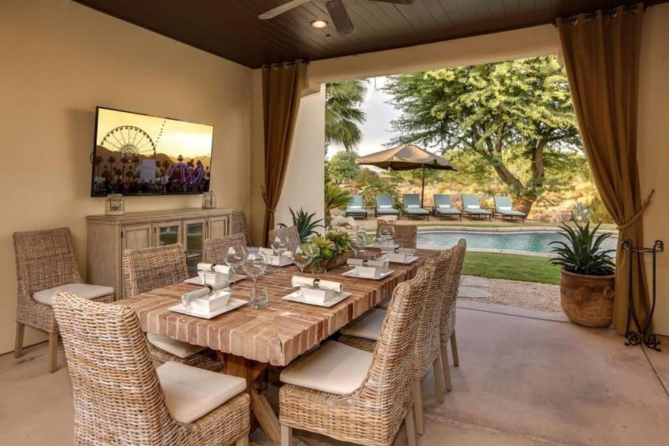 Cappella - Stylish PGA West Villa - Pool, Spa, Games + Golf Course Views #259222 4BR House in La Quinta