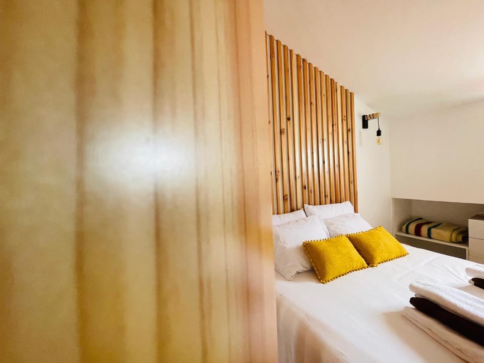 Bed, Decorative detail, Bedroom