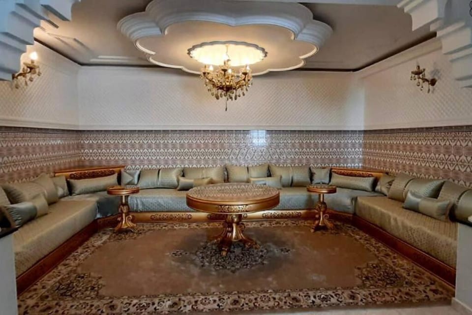 Apartment Oumnia 1 - City Center Apartment in Tangier