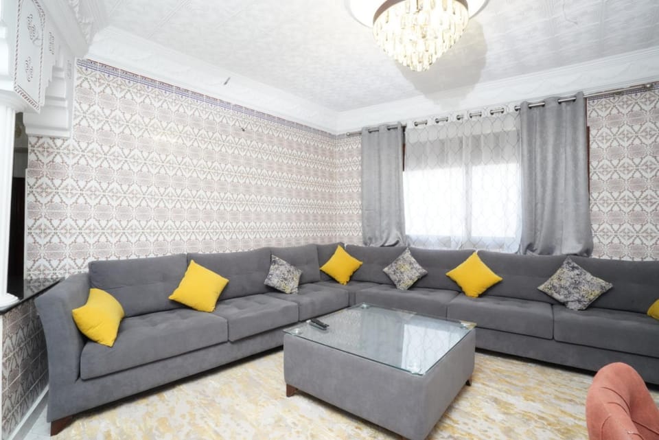 Apartment Oumnia 1 - City Center Apartment in Tangier