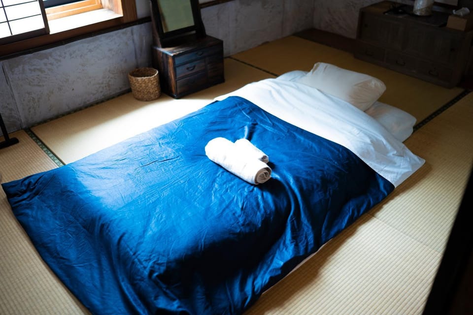 古民家宿Tani House Itaya Bed and Breakfast in Japan
