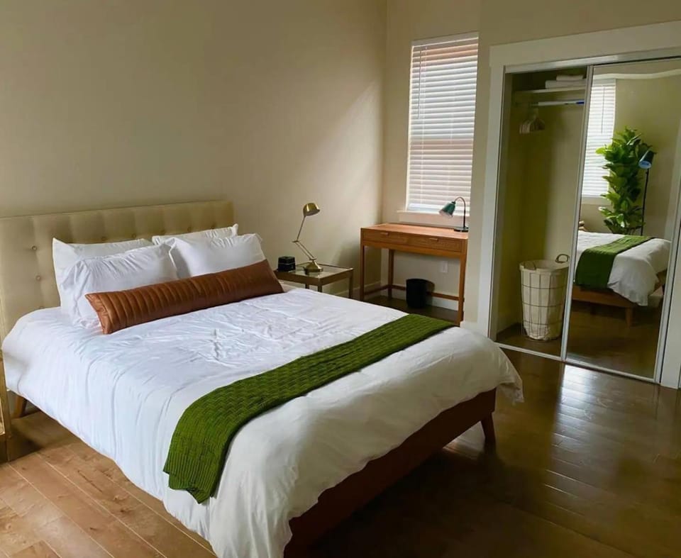 Bed, Bedroom, wardrobe