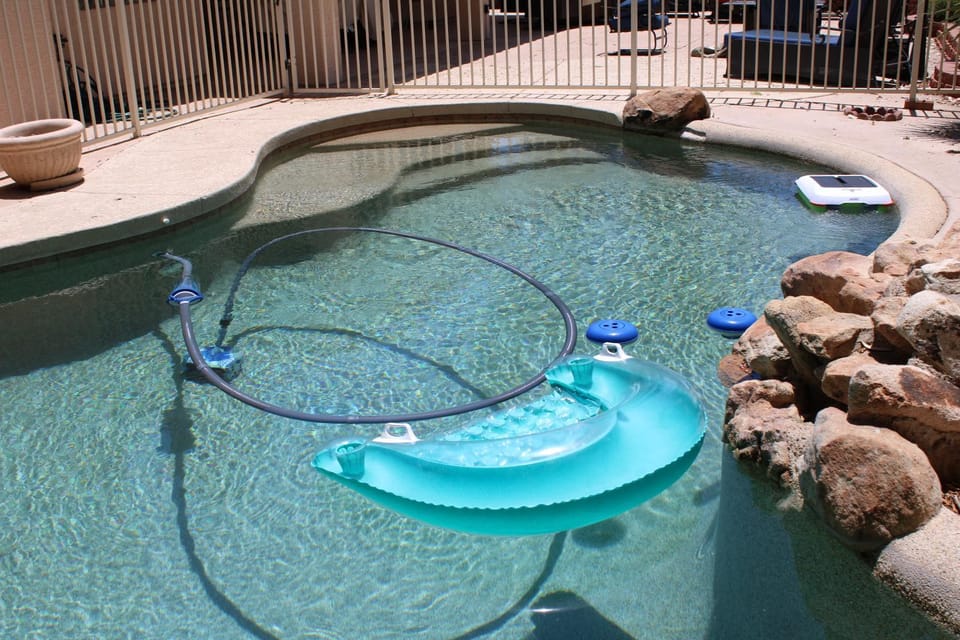 Swimming pool, Swimming pool