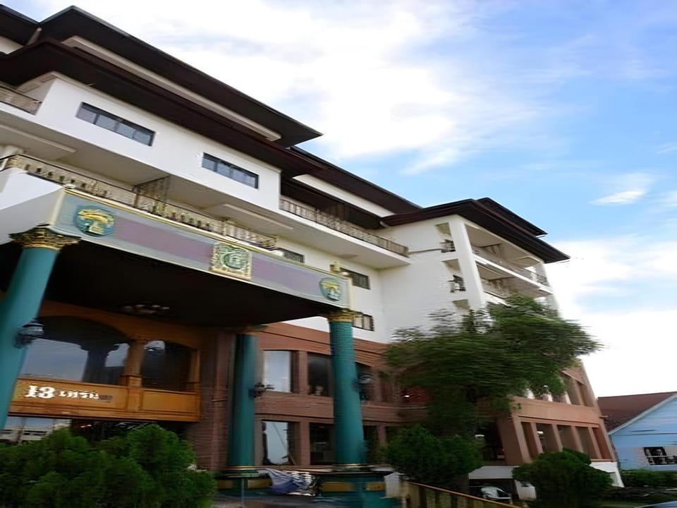 Property building, Balcony/Terrace