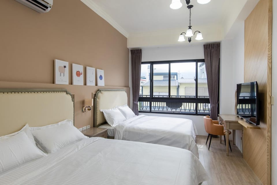 Bed, TV and multimedia, Photo of the whole room, Bedroom, air conditioner
