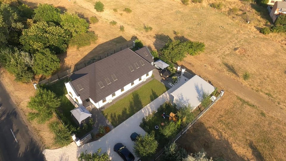 Property building, Neighbourhood, Natural landscape, Bird's eye view