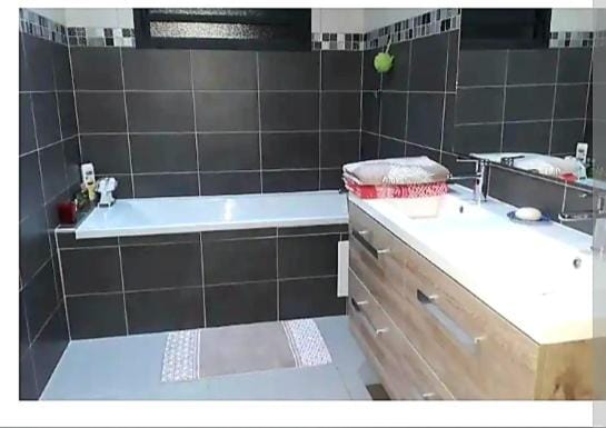 Chambre privée dans maison Vacation rental in Réunion