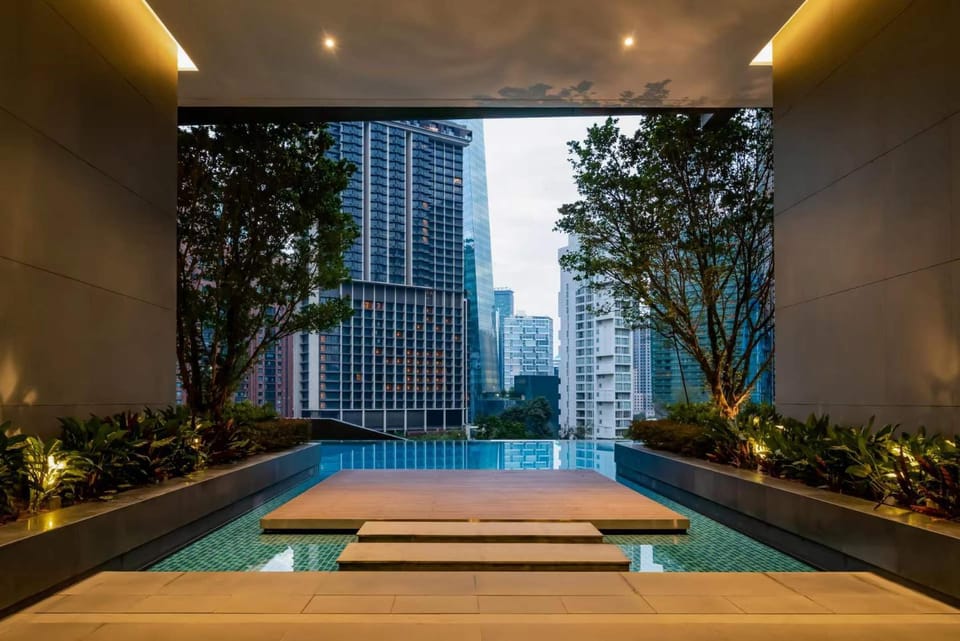 Pool view, Swimming pool