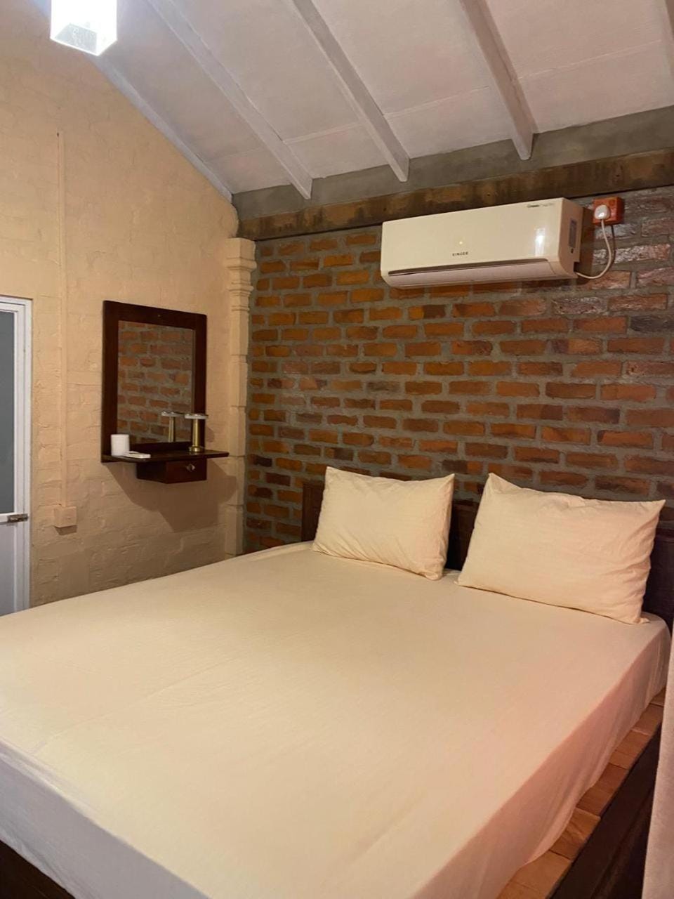 Ayona Beach Villa Bed and Breakfast in Sri Lanka