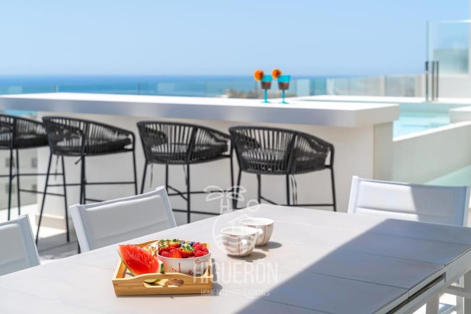 HigueronRentals The Bay Apartment in Costa del Sol
