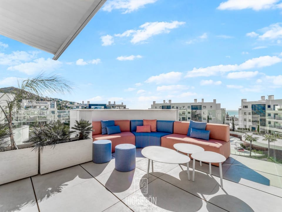 HigueronRentals The Bay Apartment in Costa del Sol