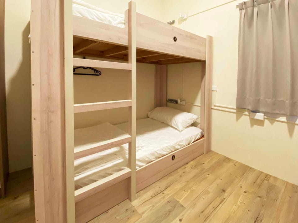 bunk bed