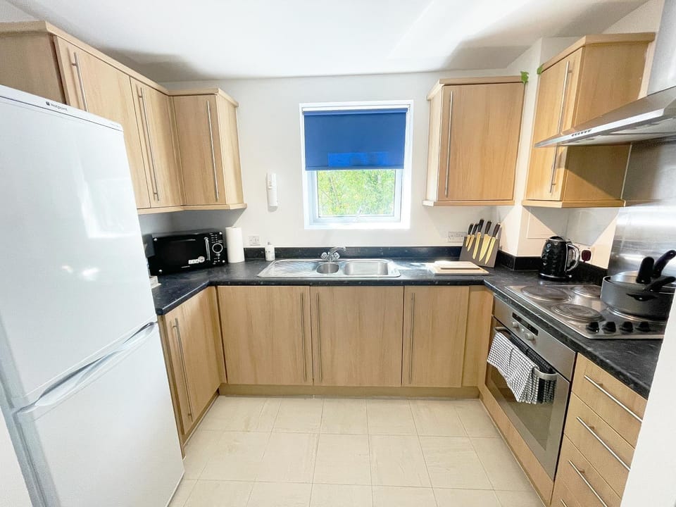 Travaal - 2 Bed Serviced Apartment Farnborough Apartment in Farnborough