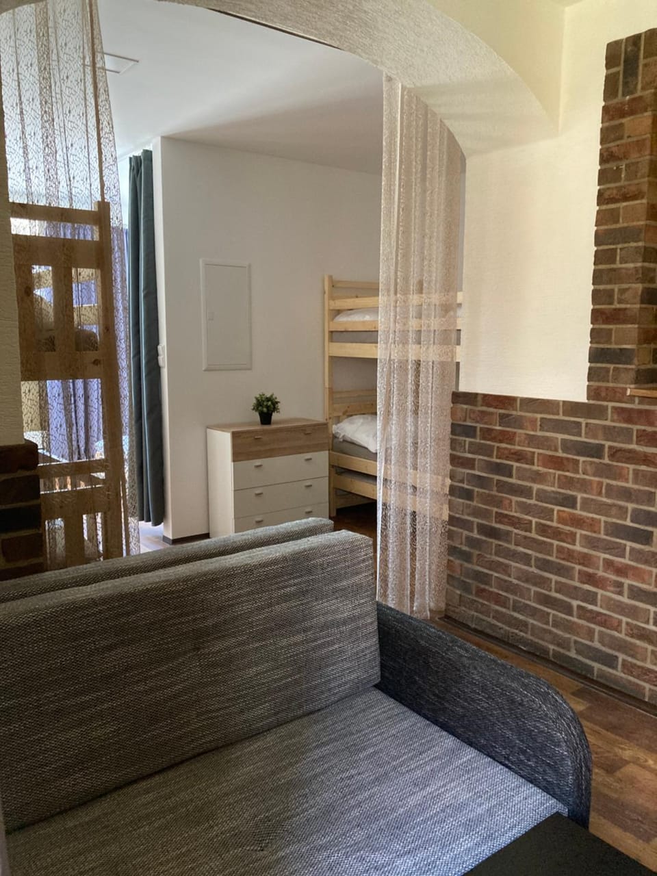Bed, Seating area