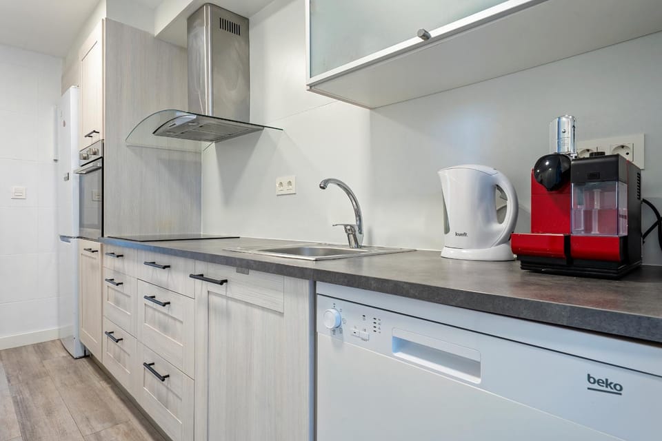 Kitchen or kitchenette