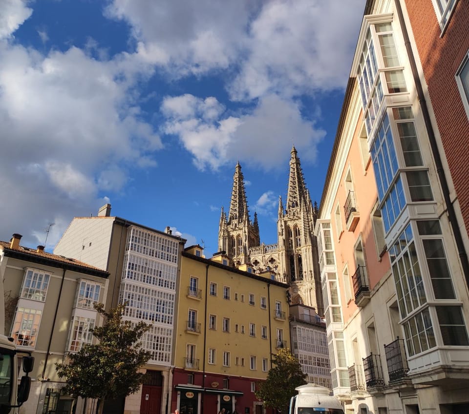 Nearby landmark, Neighbourhood
