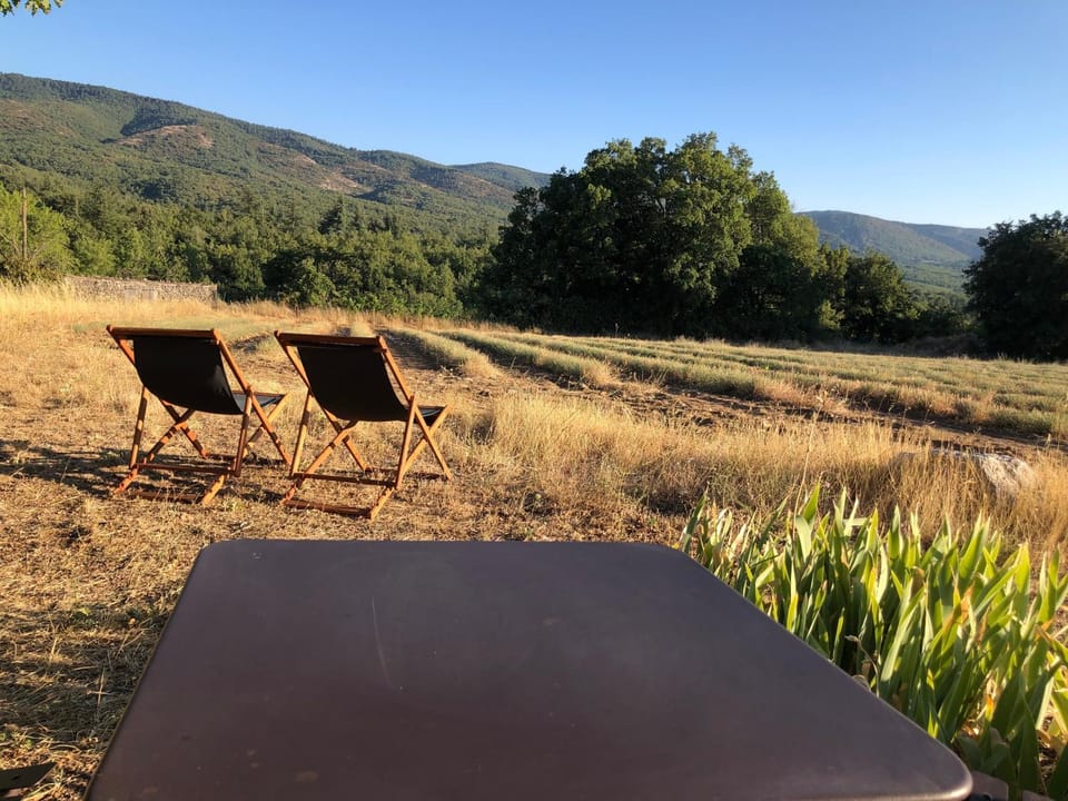 Cabanon du berger Nature lodge in Apt