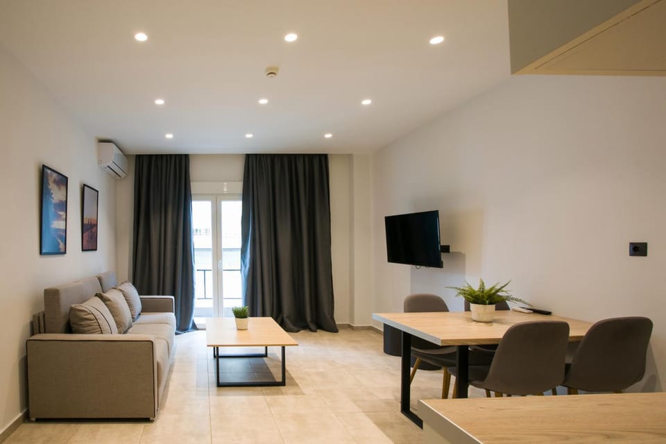 TV and multimedia, Living room, Seating area