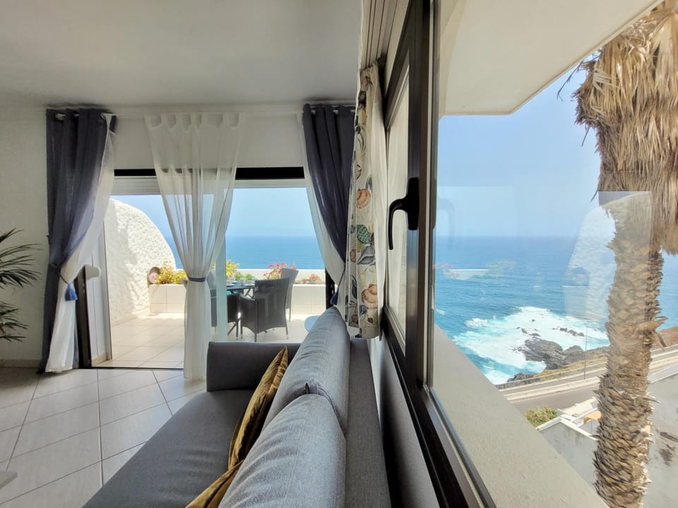Balcony/Terrace, Living room, Sea view