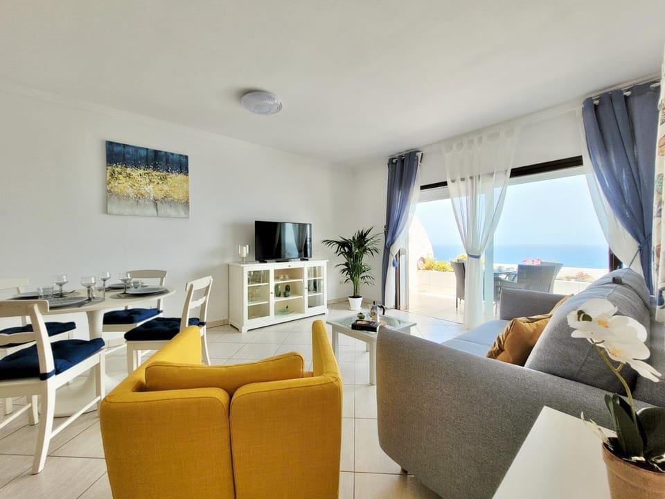 TV and multimedia, Living room, Sea view