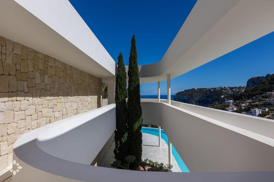 Day, Natural landscape, View (from property/room), Balcony/Terrace, Mountain view, Pool view, Sea view, Swimming pool
