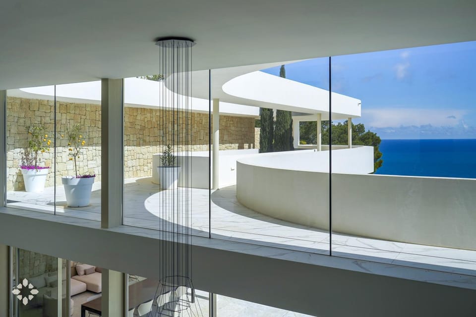 Day, Natural landscape, View (from property/room), Balcony/Terrace, Pool view, Sea view, Swimming pool
