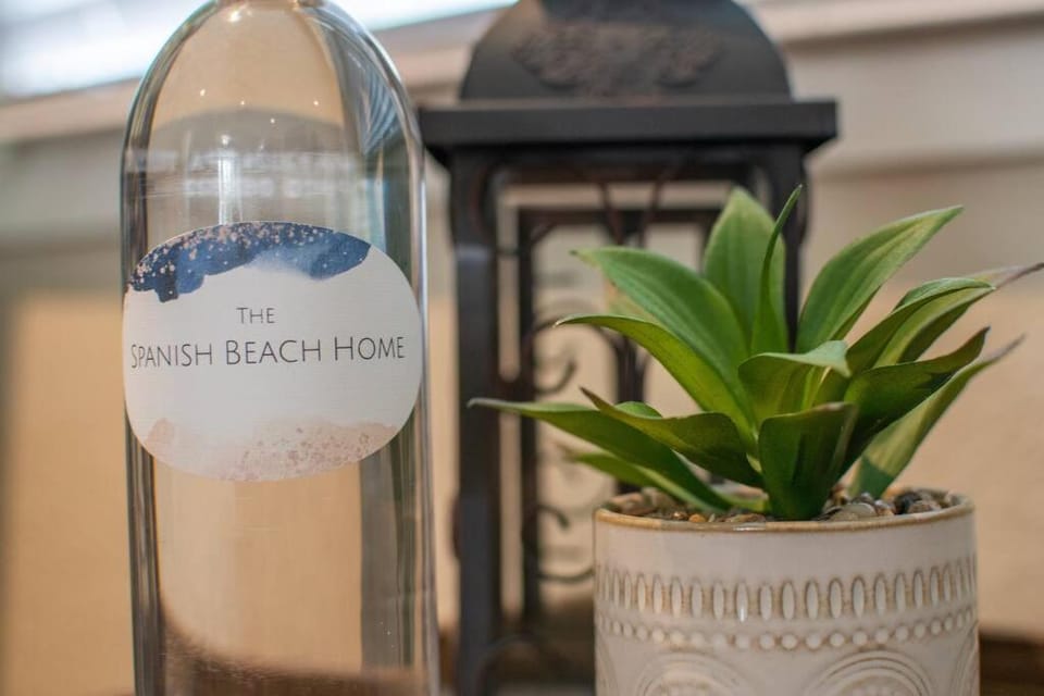 The Spanish Beach Home only 10mins from the beach! House in Largo