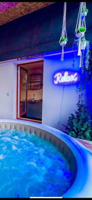 Hot Tub