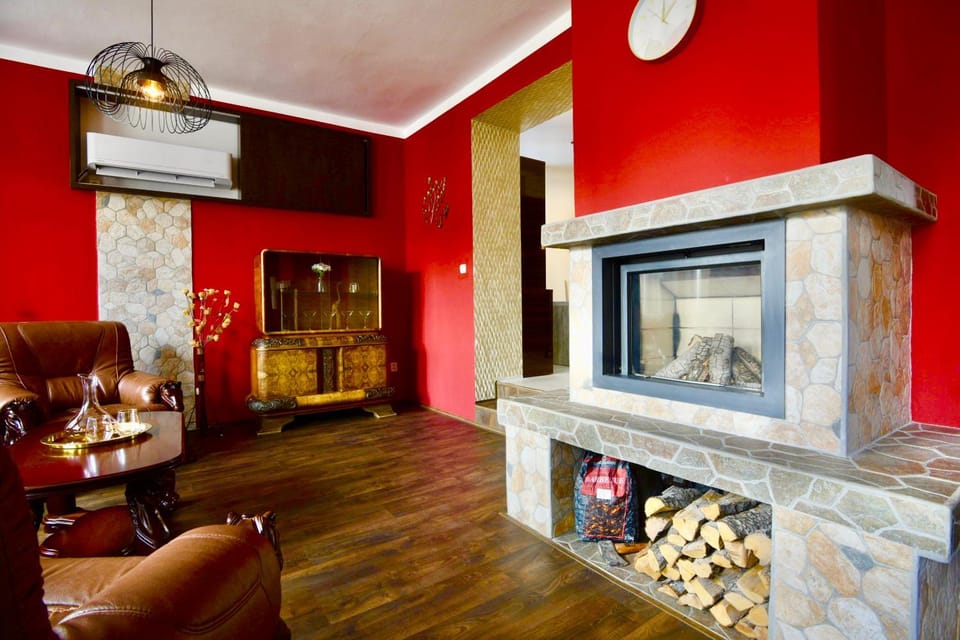 Living room, Seating area, flat iron