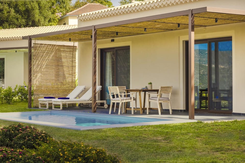 Property building, Swimming pool