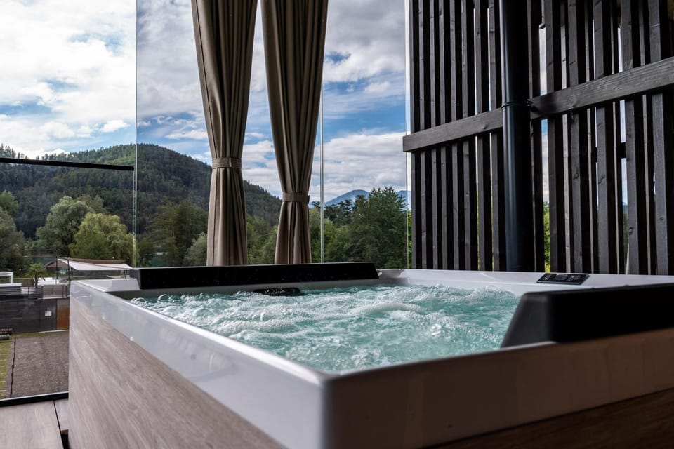 Spa and wellness centre/facilities, Mountain view