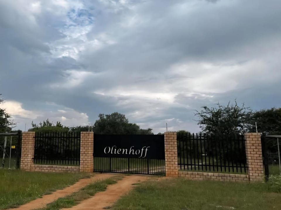 Facade/entrance, Day, Property logo or sign, Natural landscape, Street view