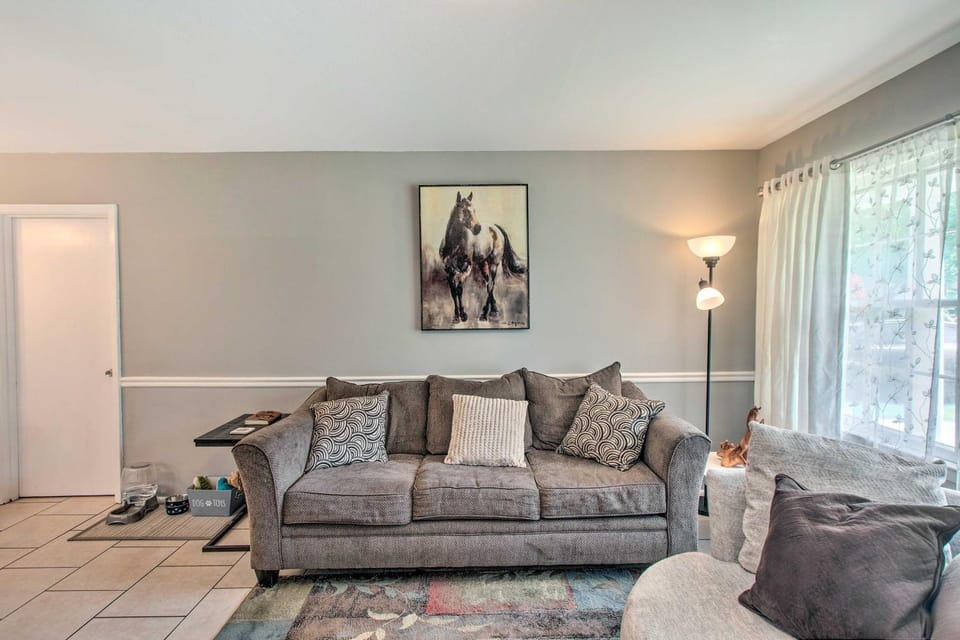 Pet-Friendly Brunswick Retreat w/ Gas Grill! House in Georgia