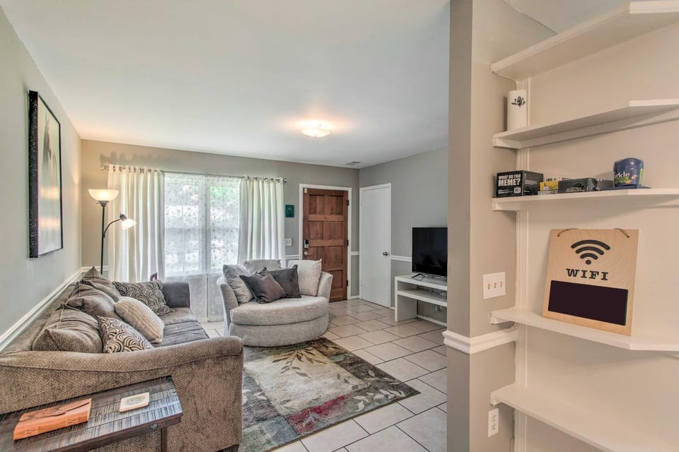 Pet-Friendly Brunswick Retreat w/ Gas Grill! House in Georgia