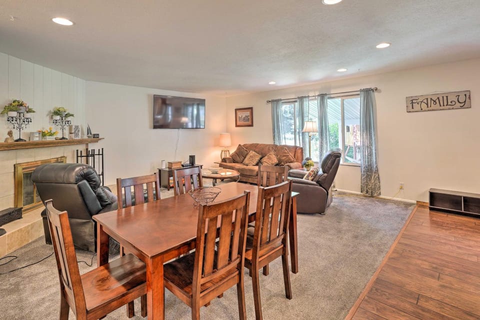 Lovely Twin Falls Home w/ Private Hot Tub! House in Twin Falls