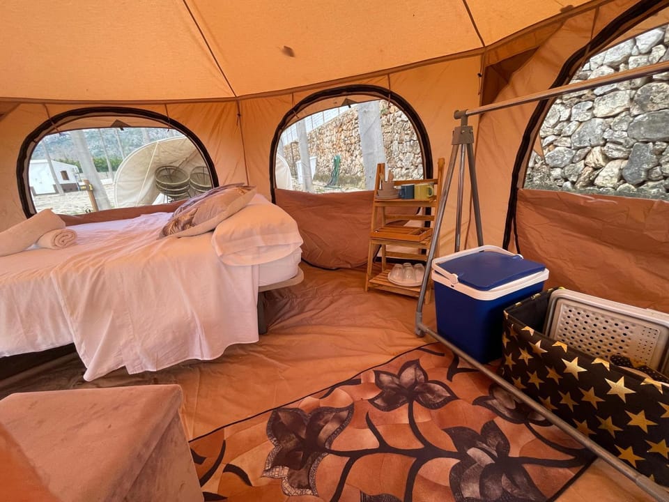 Camping la escalada Campground/ 
RV Resort in Safor