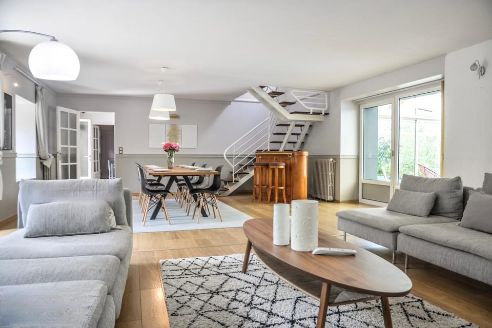 VILLA KER BLEUENN * 10 PERSONNES * PISCINE * SAUNA Villa in Brittany