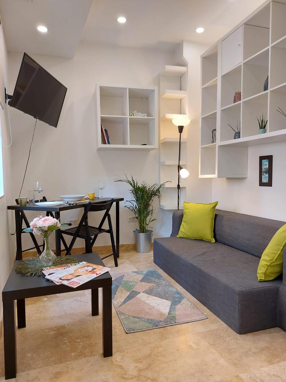 Sweet Dreams Suites Lovely Duplex Universitate Apartment in Bucharest