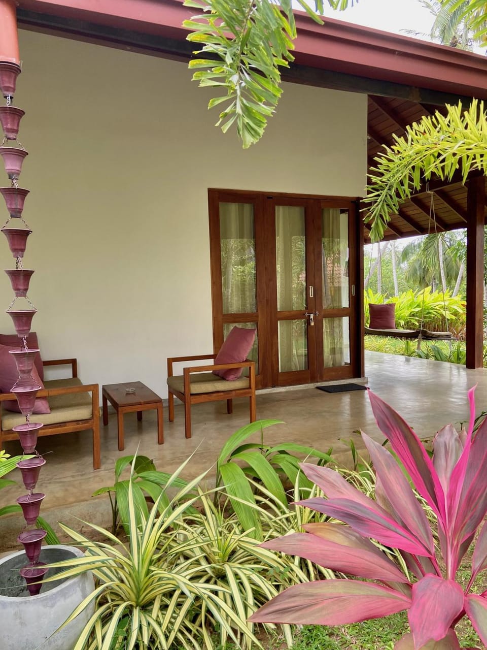 Sanjis The Seaside Cabanas Hotel in Southern Province