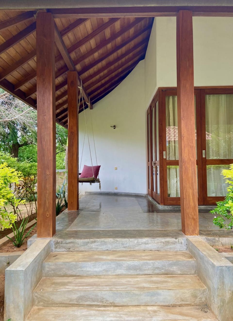 Sanjis The Seaside Cabanas Hotel in Southern Province