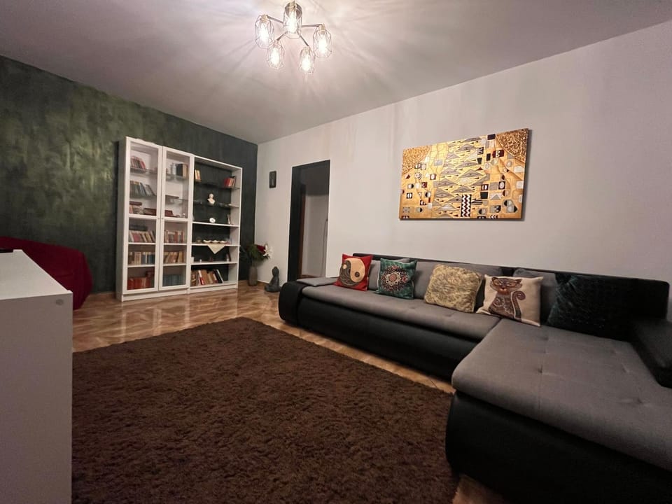 Living room, Seating area, locker