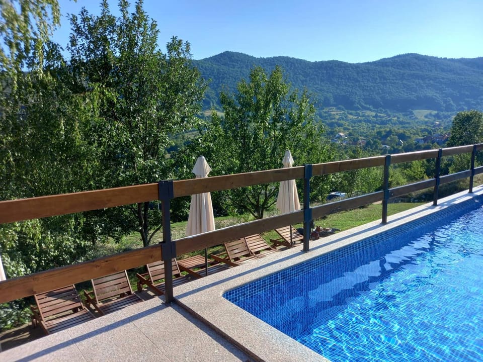 Mountain view, Pool view, Swimming pool