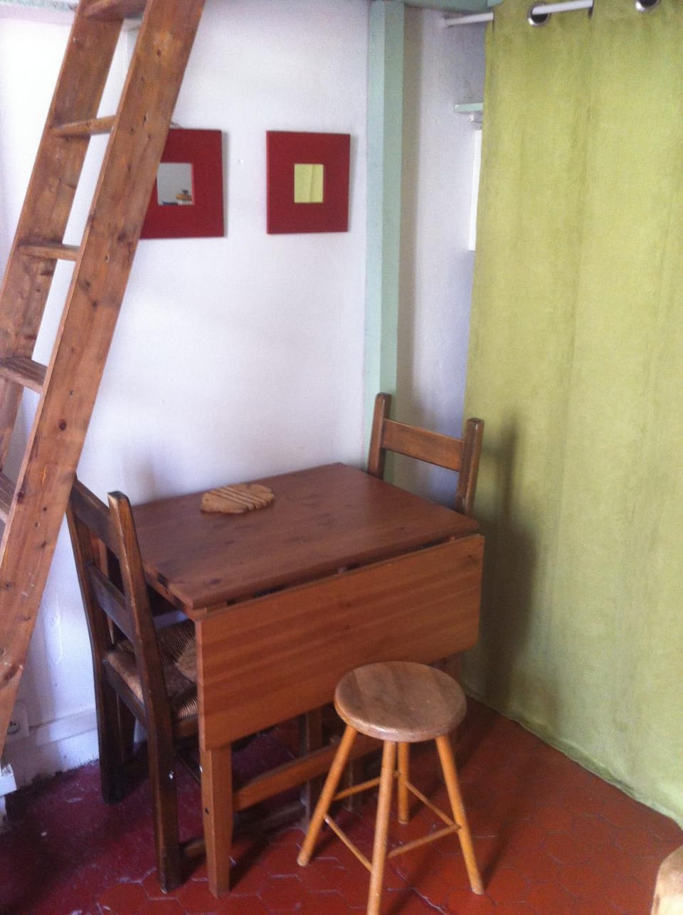 LES PETITS STUDIOS/MEZZANINE du PANIER Apartment in Marseille