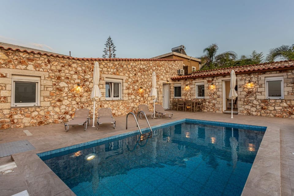 Property building, Pool view, Swimming pool, sunbed