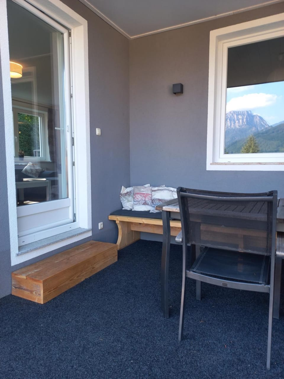 Seating area
