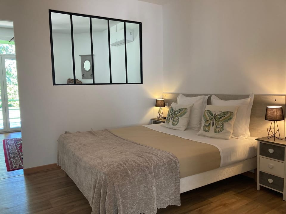 Pavillon de l’Étang Apartment in Provence-Alpes-Côte d'Azur