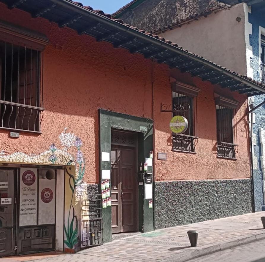 Property building, Day, Street view