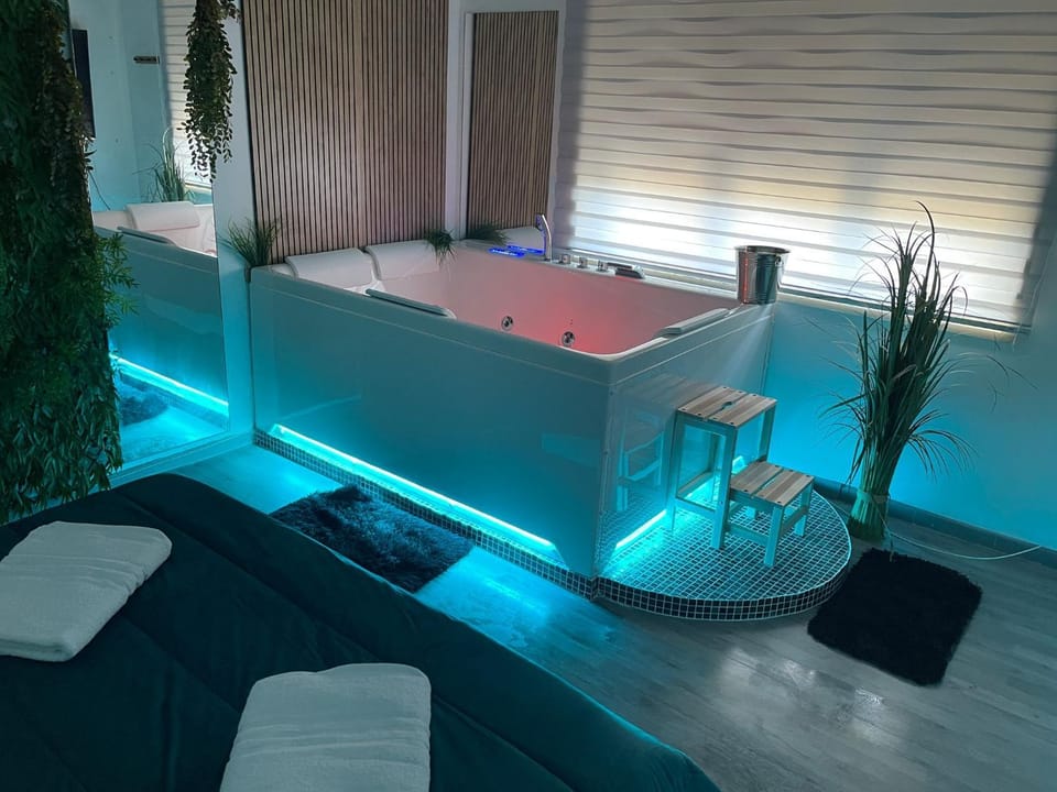 Hot Tub