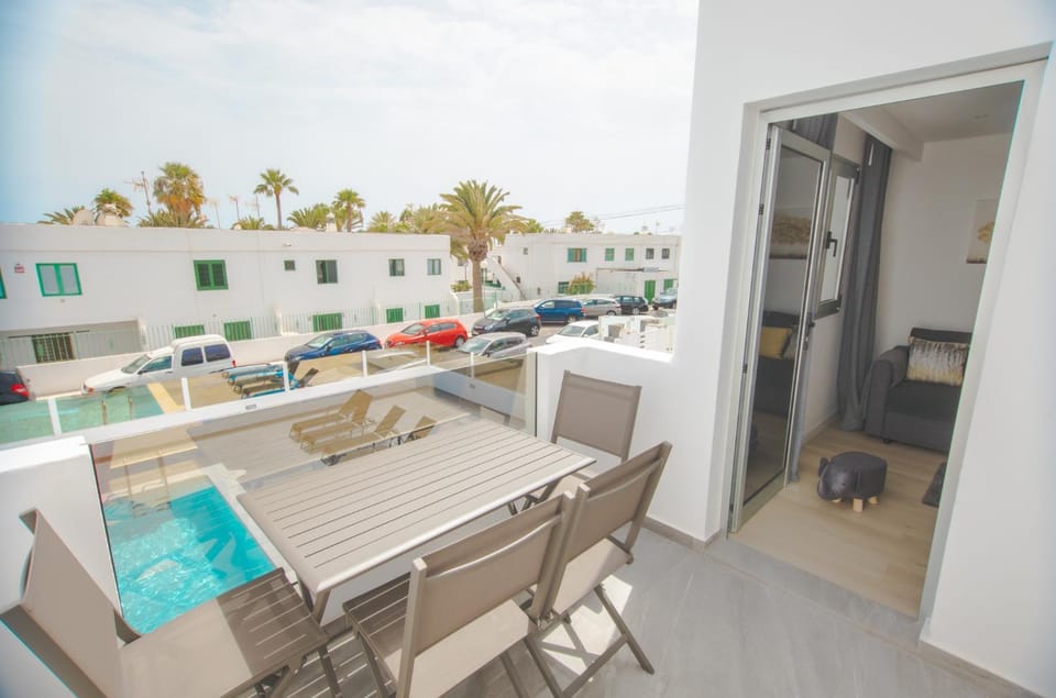 Balcony/Terrace, Dining area