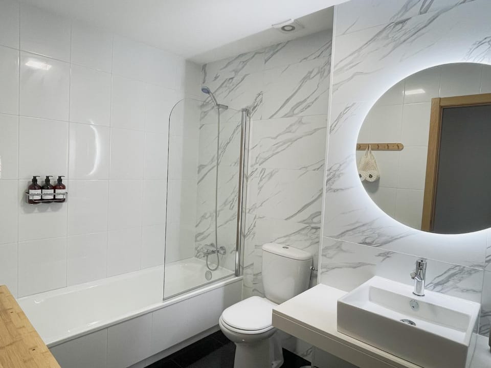 Bathroom, Bath